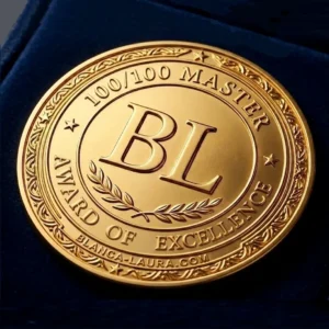 Medalla Blanca-Laura con las inscripciones: letras BL en el centro, 100/100 Maestría, Premio a la Excelencia y el sitio web Blanca-Laura.com